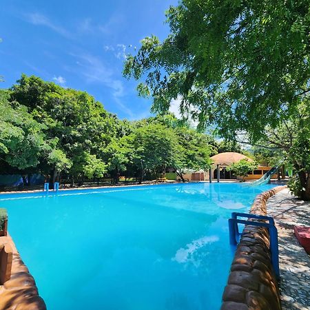Wally World Inn Comayagua Luaran gambar